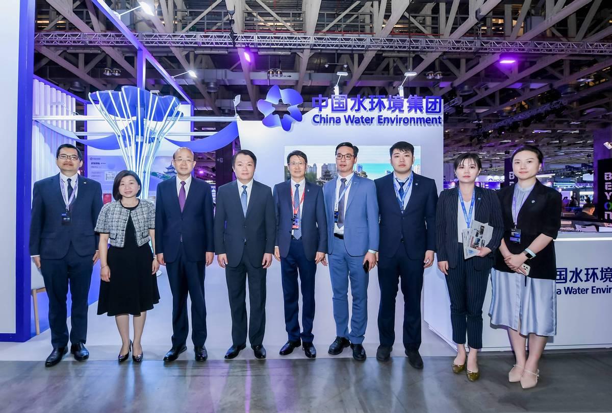 2025新澳门正版精准免费大全,澳门正版精准免费大全——探索未来的新澳门（2025展望）